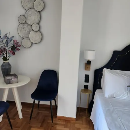 Bachelor Penthouse With Roof Garden Access, 15 M Walk To Acropolis Διαμέρισμα *