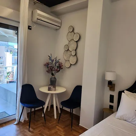 Bachelor Penthouse With Roof Garden Access, 15 M Walk To Acropolis Διαμέρισμα