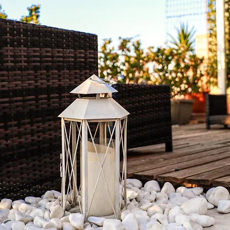 Bachelor Penthouse With Roof Garden Access, 15 M Walk To Acropolis Αθήνα